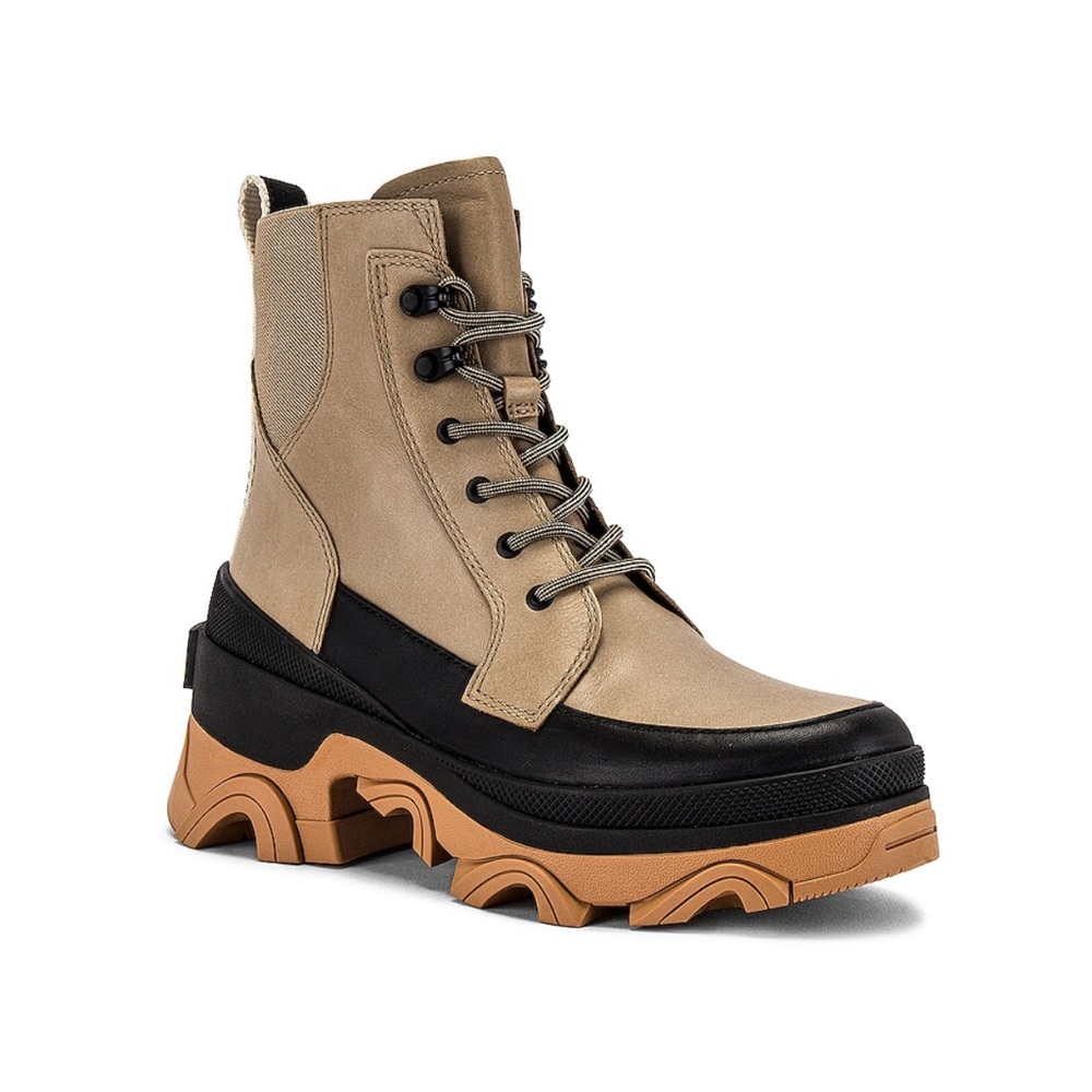 Sorel Brex Lace Boot in size 7 - never worn